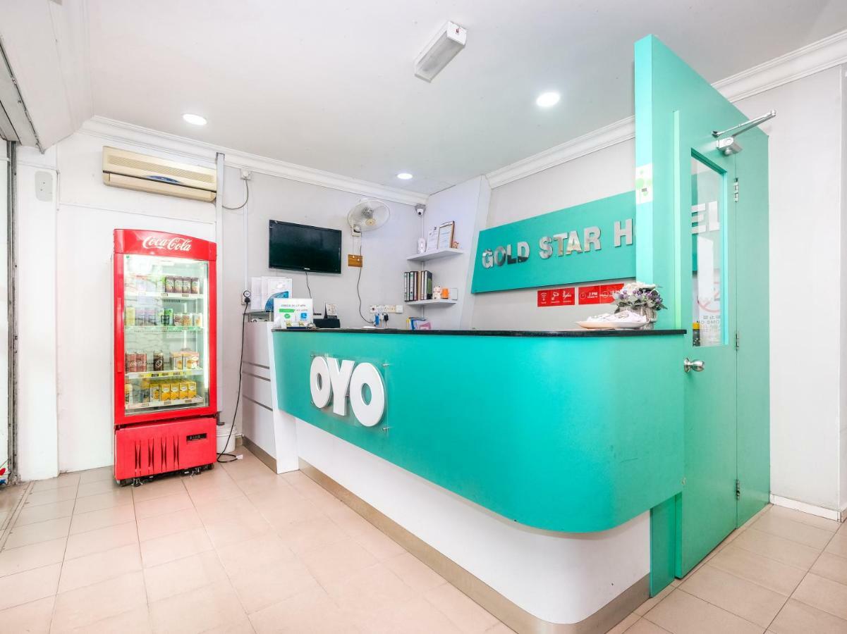 Oyo 850 Gold Star Hotel Chukai Esterno foto