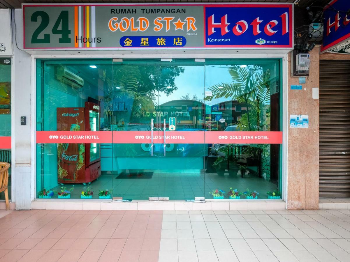 Oyo 850 Gold Star Hotel Chukai Esterno foto